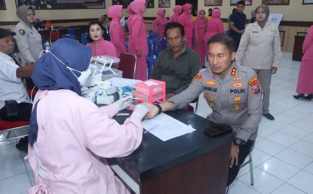 Bakti Kesehatan Polres Blitar Kota Pererat Kedekatan dengan Masyarakat