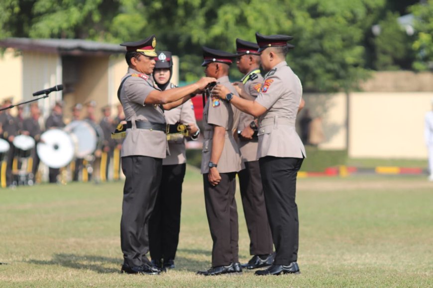 Kapolda Jatim Lantik 971 Bintara Remaja Lulusan SPN Polda Jatim