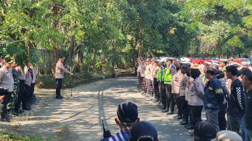 Pengesahan Warga Baru PSHT di Surabaya Dikawal Ketat 696 Personel Polisi